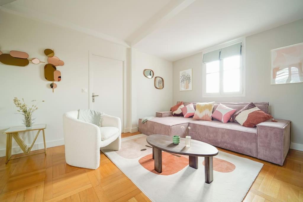 Haussmannien 16eme Arrondissement Apartment